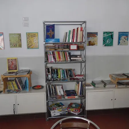 بيت شباب Agora