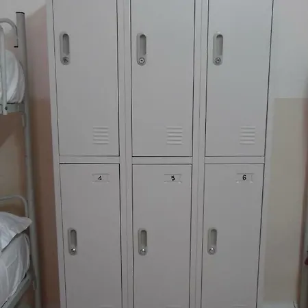 Hostel Agora Deluxe *